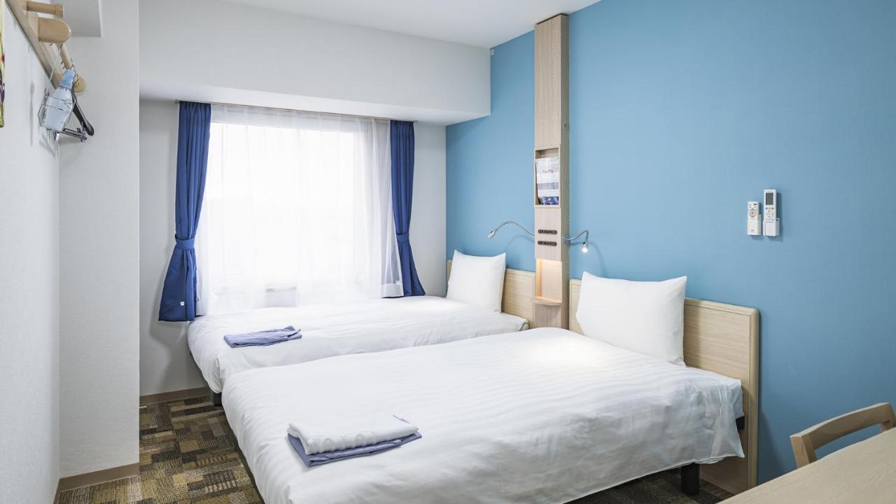 Toyoko Inn Kita-Asaka-Eki Nishi-Guchi Екстер'єр фото